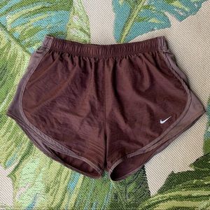 Nike Women's Heatherized Tempo Running Shorts